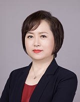 Ms.  Winnie  Dong